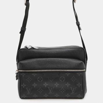 Pre Owned Louis Vuitton Outdoor Messenger Noir Taiga Leather Monogram Eclipse Size Pm