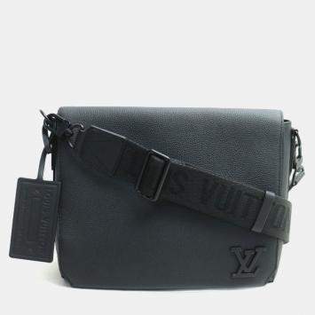Pre Owned Louis Vuitton Take Off Shoulder Bag Black
