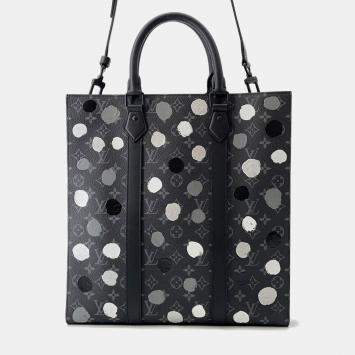 Pre Owned Louis Vuitton Lv × Yk Sac Plat Noir Monogram Eclipse Painted Dot