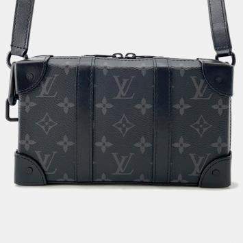 مملوكة مسبقًا Louis Vuitton Soft Trunk Black Monogram Eclipse Canvas Wallet