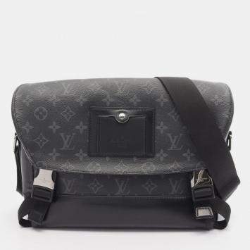 Pre Owned Louis Vuitton Messenger Voyage Pm Shoulder Bag In Monogram Eclipse Coated Canvas And Leather Black