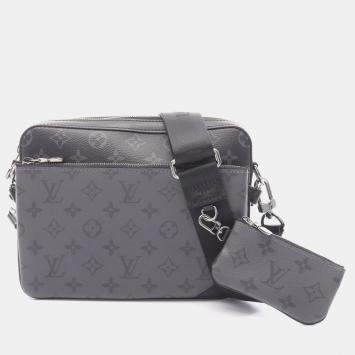 Pre Owned Louis Vuitton Trio Messenger Shoulder Bag In Coated Canvas And Leather With Monogram Eclipse Reverse Black Gray
