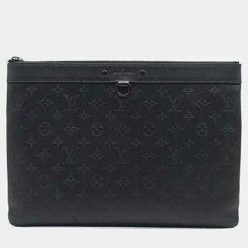 Pre Owned Louis Vuitton Shadow Discovery Pochette Clutch M62903