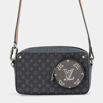 مملوكة مسبقًا Louis Vuitton Volga On Strap M69688 Black Monogram Eclipse Canvas Calfskin Leather Shoulder Bag