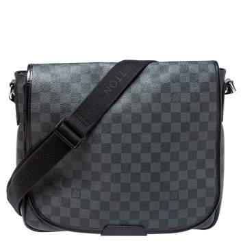 Pre Owned Louis Vuitton Damier Graphite Canvas Daniel MM Messenger Bag