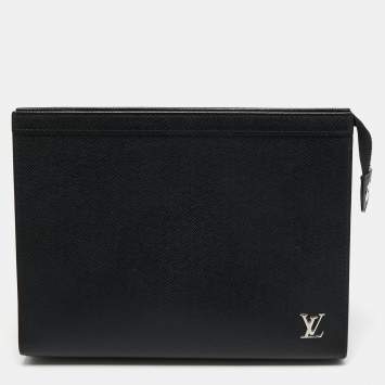 Pre Owned Louis Vuitton Black Taiga Leather Voyage Pochette 