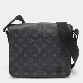 Pre Owned Louis Vuitton Monogram Eclipse Canvas District PM Bag
