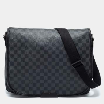 Pre Owned Louis Vuitton Damier Graphite Canvas Daniel GM Bag
