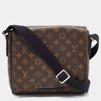 Pre Owned Louis Vuitton Monogram Canvas District PM Bag