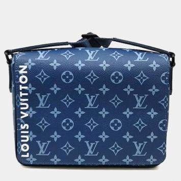 Pre Owned Louis Vuitton Blue Monogram District PM handbag