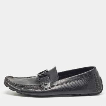 مملوكة مسبقًا Louis Vuitton Black Leather Slip On Loafers Size 44
