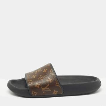 Pre Owned Louis Vuitton Brown Monogram Coated Canvas Waterfront Flat Slides Size 42