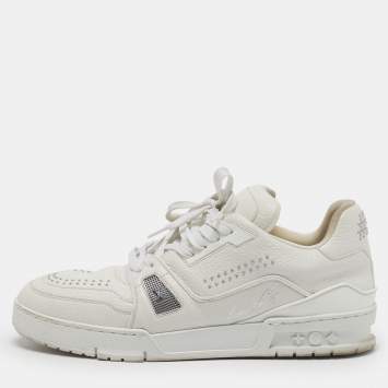 Pre Owned Louis Vuitton LV Trainer Size 42.5 White Leather Studded Lace Up Sneakers