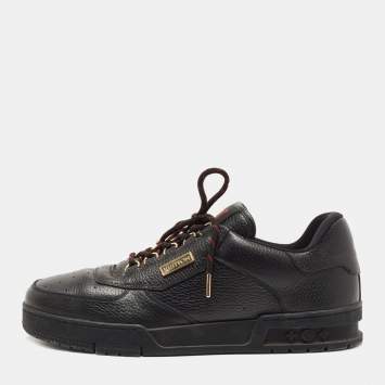 Pre Owned Louis Vuitton Black Leather Low Top Sneakers Size 43