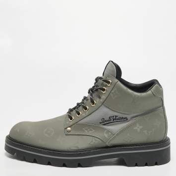 Pre Owned Louis Vuitton Green Canvas Lace Up Sneakers Size 44