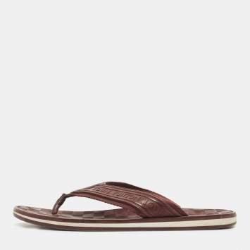 Pre Owned Louis Vuitton Burgundy Logo Embossed Rubber Thong Flats Size 42.5