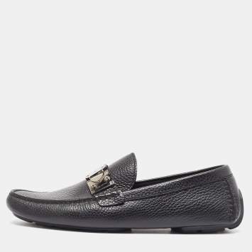 مملوكة مسبقًا Louis Vuitton Black Leather Racetrack Slip On Loafers Size 42.5