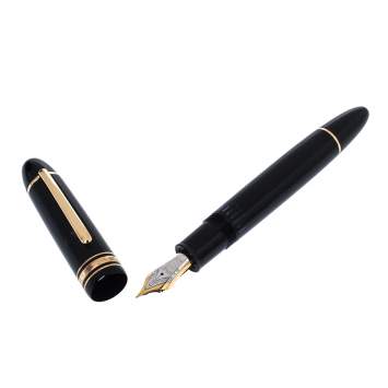 Pre Owned Montblanc Meisterstuck 149 Black Resin Gold Tone Fountain Pen
