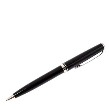Pre Owned Montblanc Black Resin Platinum Finish Ballpoint Pen 