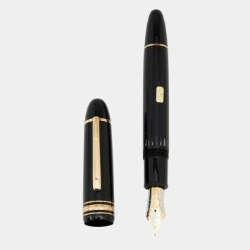 Pre Owned Montblanc Meisterstück Gold-Coated Fountain Pen, 18K Gold Nib