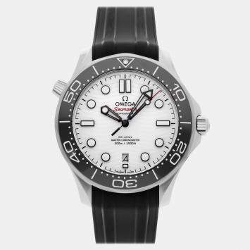 مملوكة مسبقًا Pre-Owned Omega Seamaster Diver 300M 210.32.42.20.04.001 42 mm