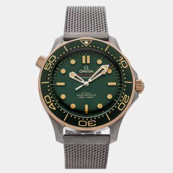 Pre Owned Omega Seamaster 300M 210.90.42.20.10.001 Green Titanium Automatic Men's Watches 42mm