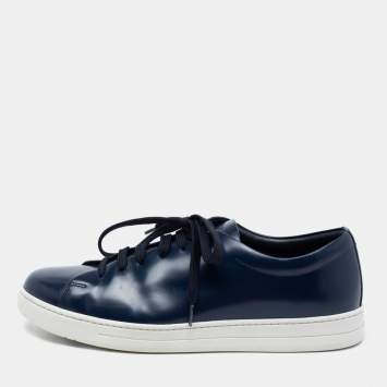 مملوكة مسبقًا Prada Sport Navy Blue Leather Low Top Sneakers Size 43.5