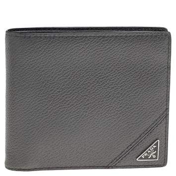 Pre Owned Prada Grey Vitello Grain Leather Bifold Wallet