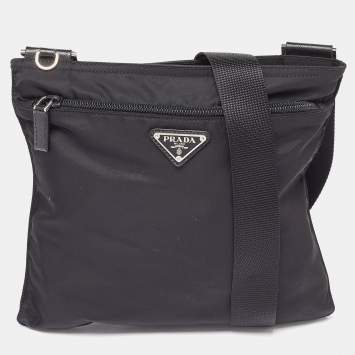 Pre Owned Prada Black Nylon Zip Messengers Bag