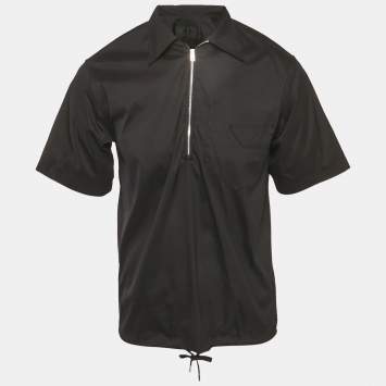 مملوكة مسبقًا قميص برادا بأكمام قصيرة قطن أسود بسحاب مقاس صغير جداً