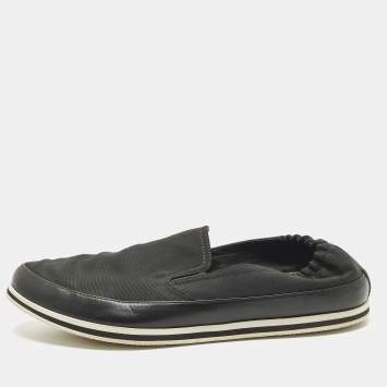 مملوكة مسبقًا Prada Size 42 Black Canvas and Leather Slip On Sneakers