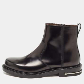 Pre Owned Salvatore Ferragamo Black Glossy Leather Zip Ankle Boots Size 40