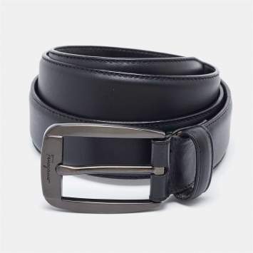 Pre Owned Salvatore Ferragamo Black Leather Buckle Belt 80CM