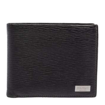 Pre Owned Salvatore Ferragamo Black Textured Leather Bifold Wallet
