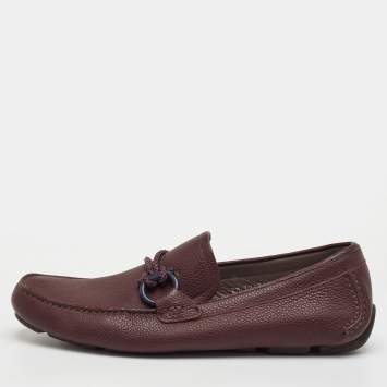 مملوكة مسبقًا Salvatore Ferragamo Size 40.5 Burgundy Leather Slip On Loafers