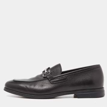 مملوكة مسبقًا Salvatore Ferragamo Black Leather Horsebit Slip On Loafers Size 42