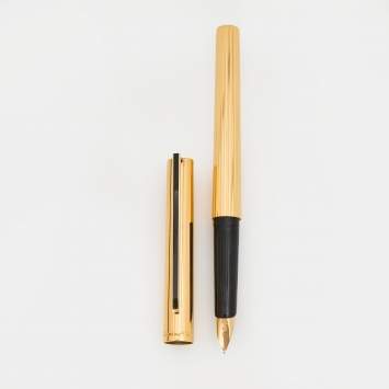 Pre Owned S.T. Dupont Gold Plated Silver Classique Fountain Pen