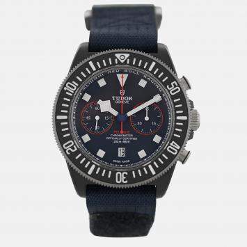 Pre Owned Tudor Pelagos 25807K Automatic Navy Blue Carbon Fiber Titanium Men’s Wristwatch 43 mm