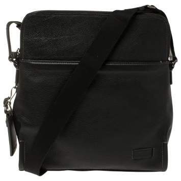 مملوكة مسبقًا TUMI Black Leather Stratton Crossbody Bag