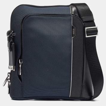 Pre Owned TUMI Blue/Black Nylon and Leather Arrive Olten Messenger Bag 