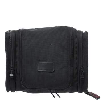 Pre Owned Tumi Black Nylon Alpha II Hanging Travel Clutch