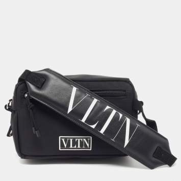 Pre Owned Valentino Black Nylon VLTN Front Pocket Messenger Bag 