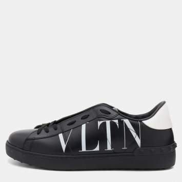 Pre Owned Valentino Black/White Leather VLTN Rockstud Low Top Sneakers Size 43.5