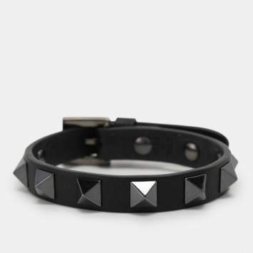 Pre Owned Valentino Black Leather Rockstud Bracelet