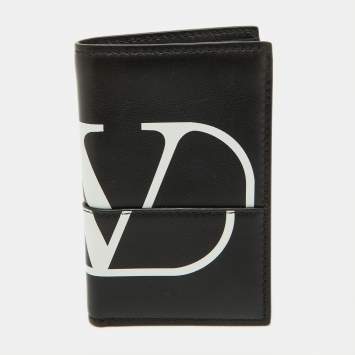 Pre Owned Valentino Black Leather VLTN Bifold Card Case