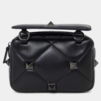 مملوكة مسبقًا Valentino Black Nappa Monochrome Roman Stud Crossbody Bag Mens