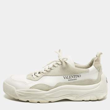 مملوكة مسبقًا حذاء رياضي فالنتينو جم بوي جلد وسويدي أبيض/رمادي منخفض القمة مقاس 43.5