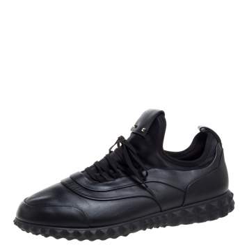 مملوكة مسبقًا Valentino Black Leather and Satin Bodytech with Stud Low Top Sneakers Size 43