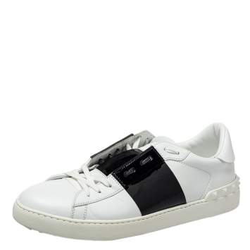 Pre Owned Valentino White/Black Leather Rockstud Low Top Sneakers Size 45
