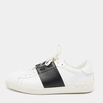 مملوكة مسبقًا Valentino White/Black Leather Rockstuds Lace Up  Sneakers Size 43